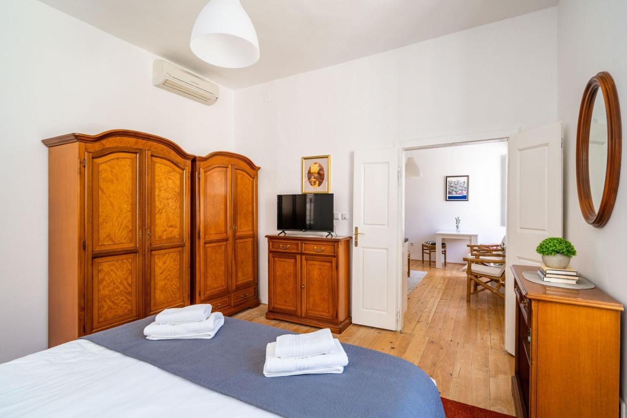 Laus Ii, Lovely Apartment In Old Town Дубровник Экстерьер фото